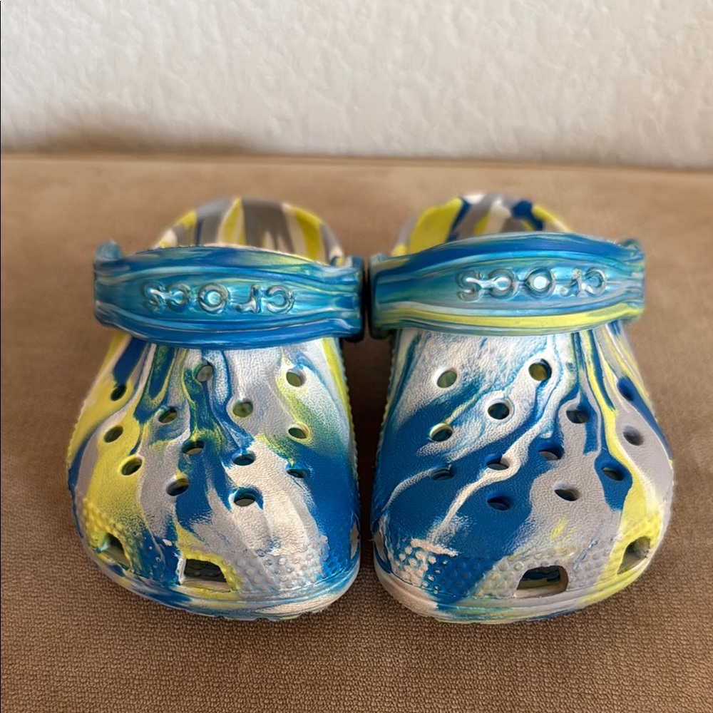 CROCS baby Blue and Yellow Marbled Crocs Size 6